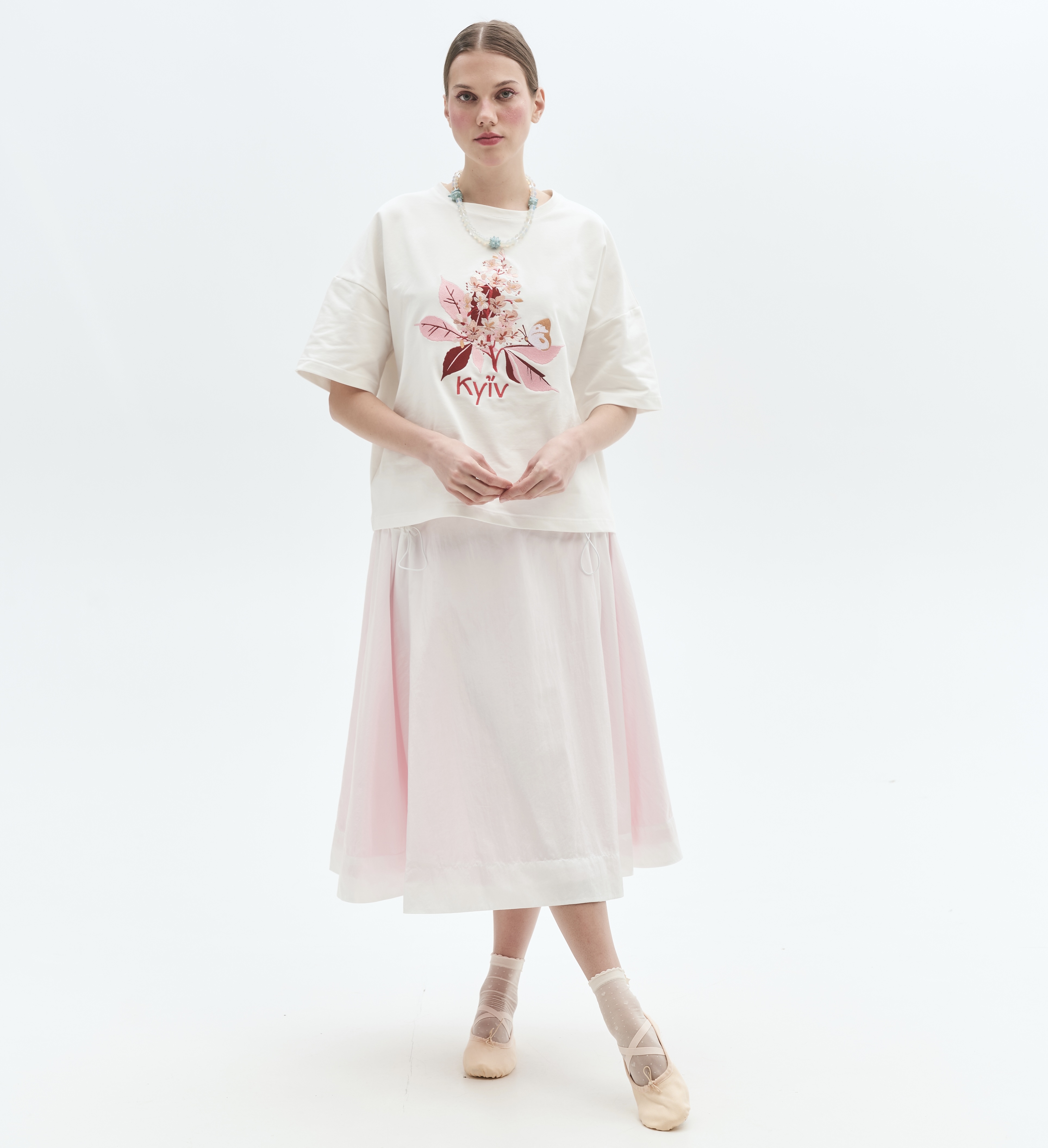 Картинка Футболка "Цвіт каштану Київ" біла